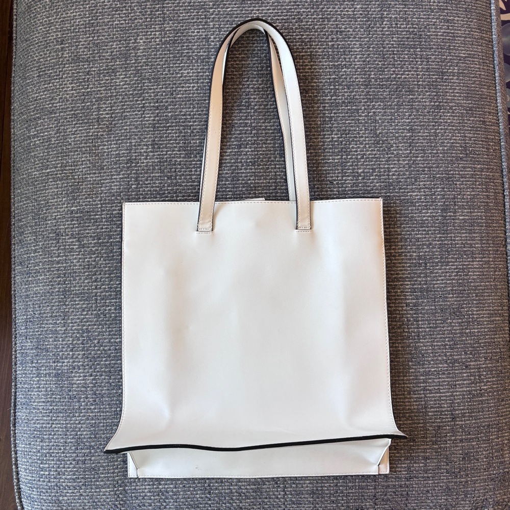 French Connection Duffy Shopper White PU Structured Tote Black Trim Bag - Picture 2 of 7